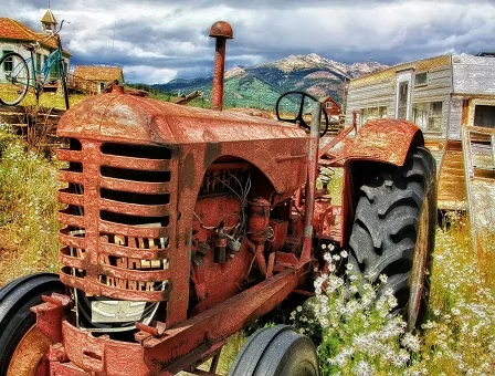 tractor-371250_1920.jpg